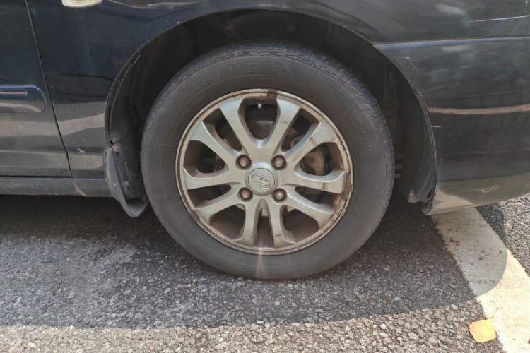 Used Hyundai Elantra 2008 1.6L Manual Deluxe Prestige Edition Right Front Wheel Hub