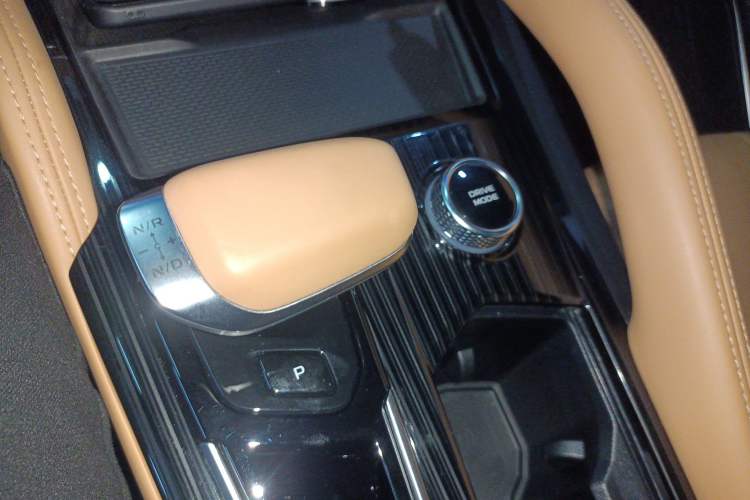 Used Geely Auto Monjaro L Extended Range Electric Version 2022 1.5T DHT Range-Extending Electric Supreme Edition
