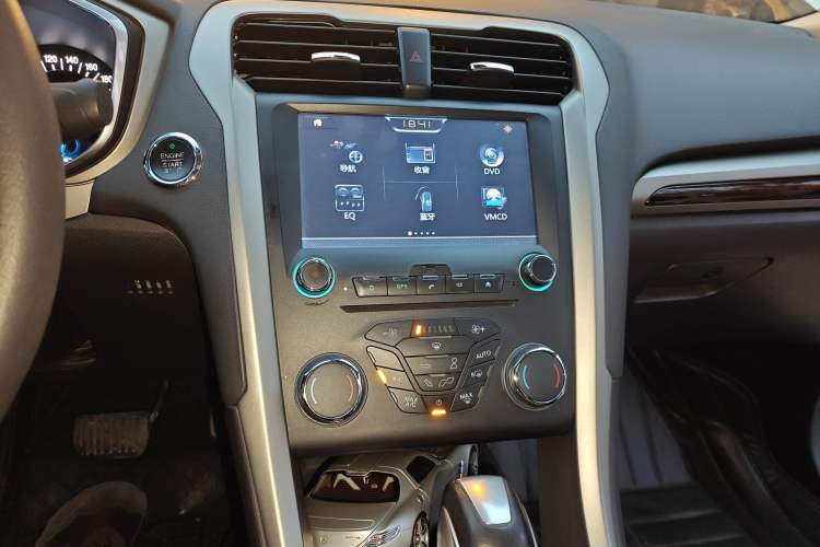 Used Ford Mondeo 2013 2.0L GTDi 200 Fashion Edition