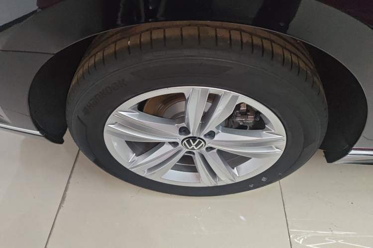 Used Volkswagen Magotan 2025 Zhongxiang Version 280TSI DSG Comfort Edition