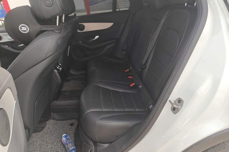 Used Mercedes-Benz GLC Coupe 2022 Refreshed GLC 260 4MATIC Coupe SUV Left Rear Seat