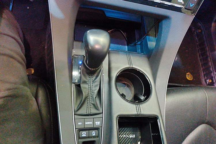 Used Toyota Avalon 2021 2.5L Luxury Edition
