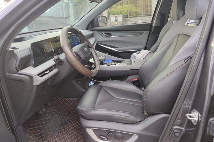 Used CHANGAN CS75 PLUS 2022 2nd Generation 2.0T Automatic Navigation Version Left Front Seat