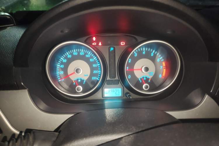 Used Buick Excelle 2011 1.6LX-AT Instrument Cluster