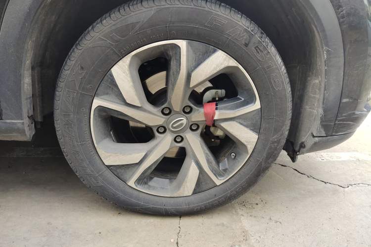 Used GAC Trumpchi GS5 2019 270T Automatic Luxury Edition Right Front Wheel Hub