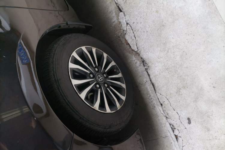 Used Toyota Corolla 2017 Revised Version 1.2T S-CVT GL-i Exterior 4