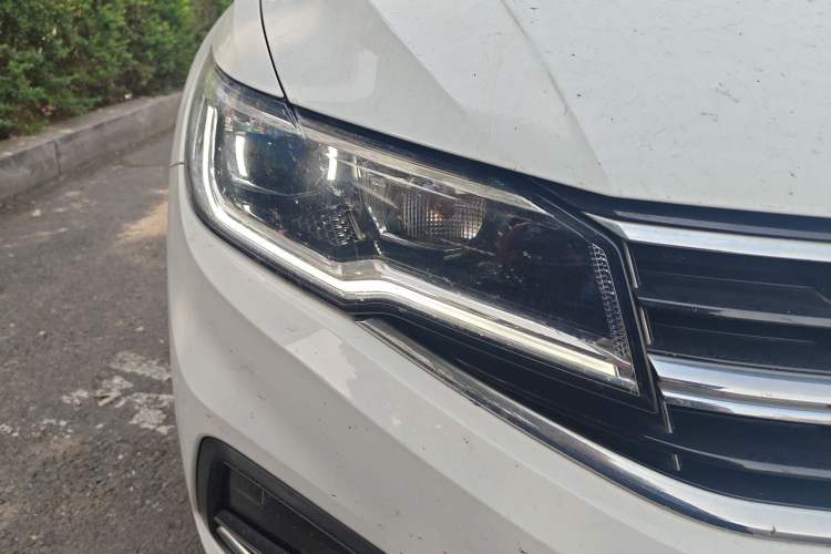 Used Volkswagen Bora 2019 1.5L Manual Comfort Version
