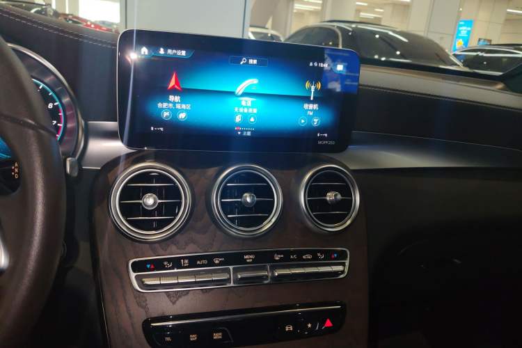 Used Mercedes-Benz GLC 2021 GLC 260 L 4MATIC Luxury Model
