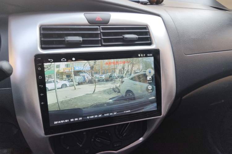 Used Nissan Livina 2010 Jingrui Edition 1.6L Manual Standard Model Audio And AC Panel