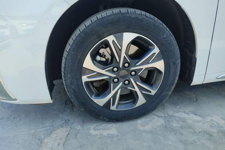 Used SAIC MAXUS G90 2022 2.0T Galaxy Seven-Seater Version
