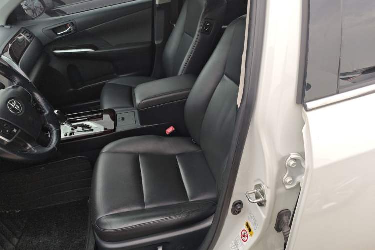 Used Toyota Camry 2015 2.0G Premier Edition