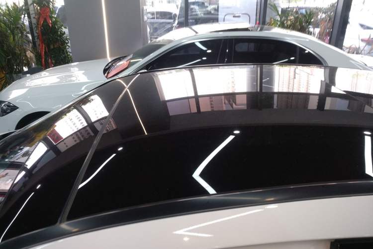 Used Mercedes-Benz C-Class 2024 Facelifted C-Class 260 L Night Edition Sports Version Roof