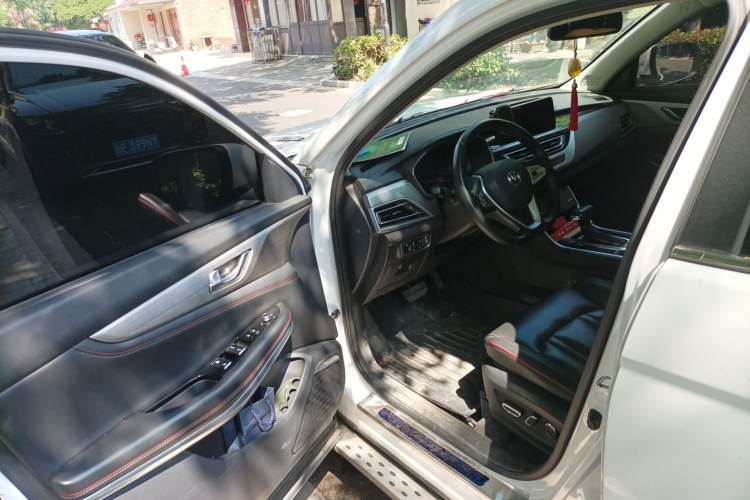 Used CHANGAN CS75 2018 280T Automatic Yazi Model China V Standard
