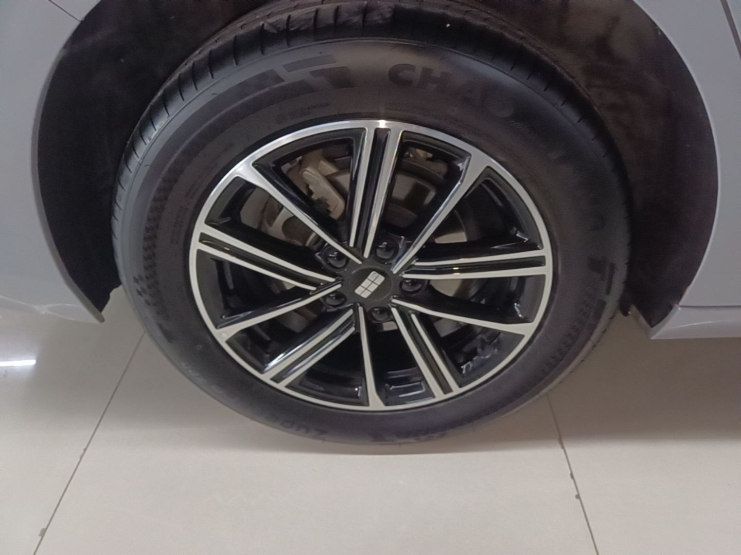 Geely Galaxy A7 2025 Model EM-i 70km Luxury Edition — снимка 11