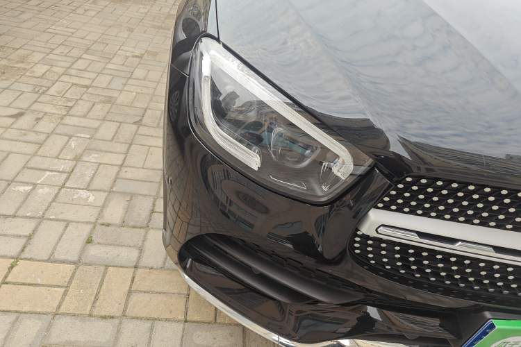 Used Mercedes-Benz GLC 2020 Facelifted GLC 300 L 4MATIC Luxury Edition Right Front Headlight