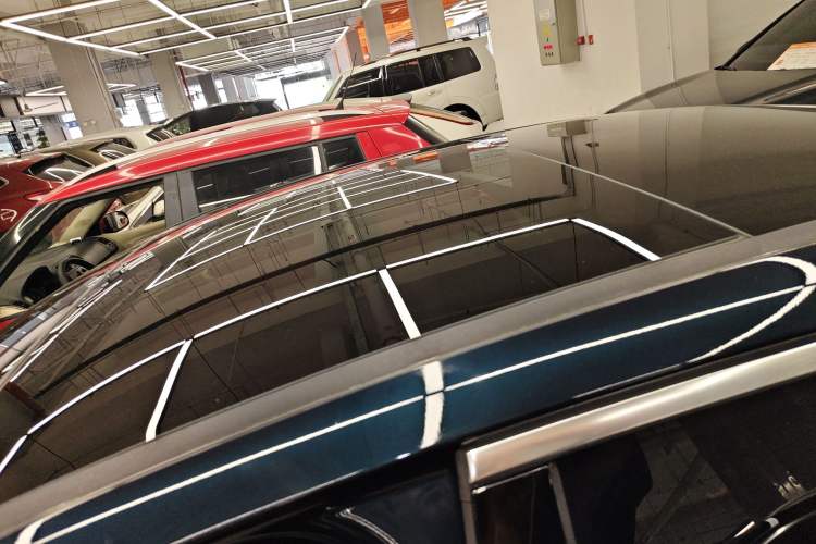 Used Mercedes-Benz C-Class 2023 Restyled C 260 L Night Edition Sports Version Roof