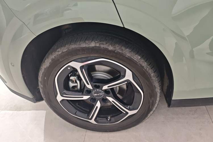 Used BYD Seal 06GT 2025 Intelligent Driving Version 605 Heatwave Edition Right Rear Wheel Hub