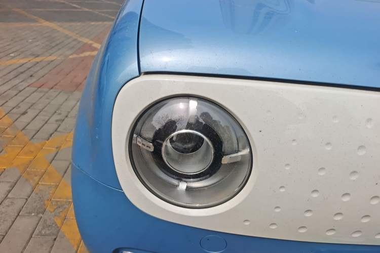 Used ORA Black Cat 2019 351 km Family Edition Right Front Headlight