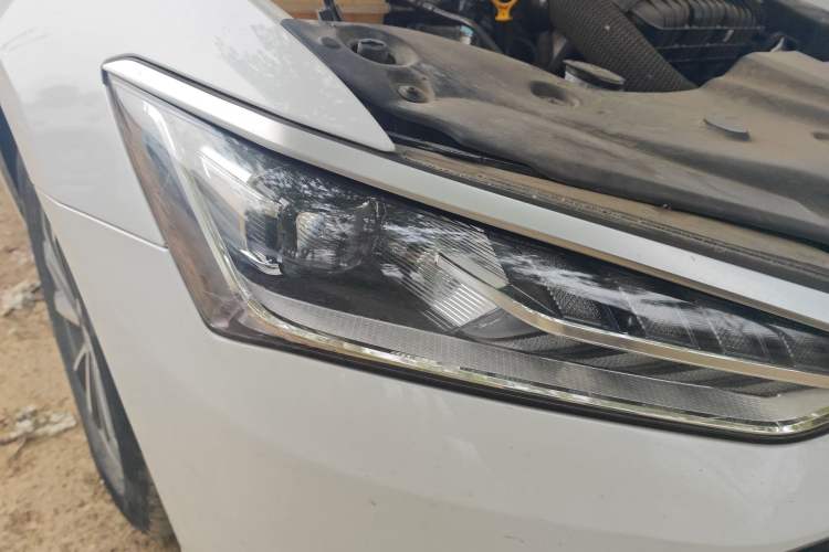 Used BYD Qin PLUS 2024 HONOR Edition DM-i 55KM Leading Model Right Front Headlight