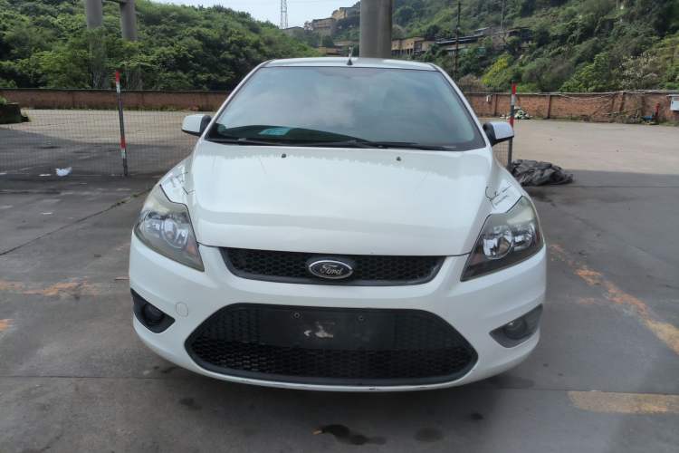 Used Ford Focus 2013 Hatchback Classic 1.8L Automatic Base Model Front
