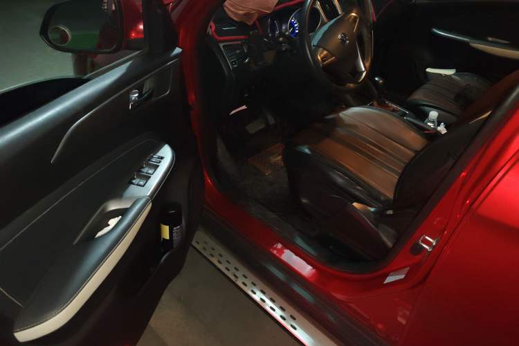 Used CHANGAN CS35 2017 1.6L Automatic Luxury Model
