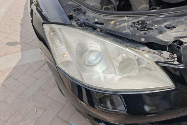 Used Mercedes-Benz S-Class 2008 S 300 L Executive Edition Right Front Headlight