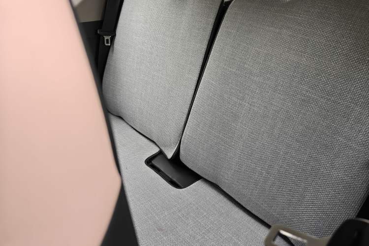 Used Wuling Hongguang MINIEV 2022 Macaron Fashion Model Lithium Iron Phosphate Left Rear Seat