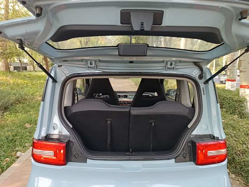 Used Wuling Hongguang MINIEV 2022 Easy Version Lithium Iron Phosphate — 18