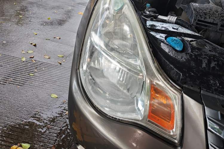 Used Nissan Sylphy 2009 1.6XE Automatic Comfort Edition Right Front Headlight