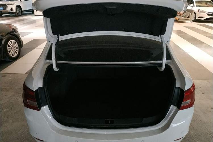 Used Buick GT 2015 15N Automatic Deluxe Edition