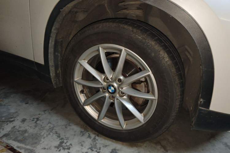 Used BMW X1 2019 sDrive18Li Fashion Model Right Front Wheel Hub