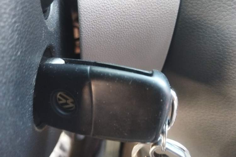 Used Volkswagen Sagitar 2015 230TSI Automatic Comfort Version
