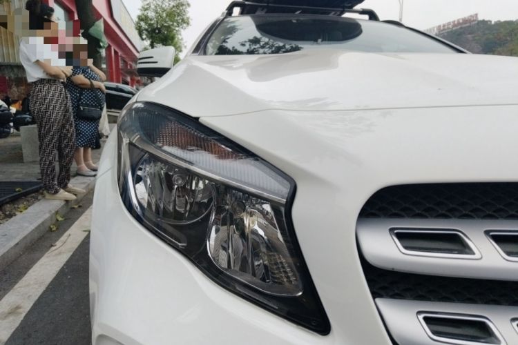 Used Mercedes-Benz GLA 2018 GLA 200 Sport Edition Right Front Headlight