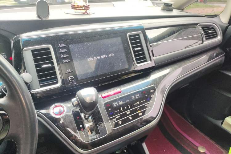 Used Honda Elysion 2019 2.0L Hybrid Luxury Edition
