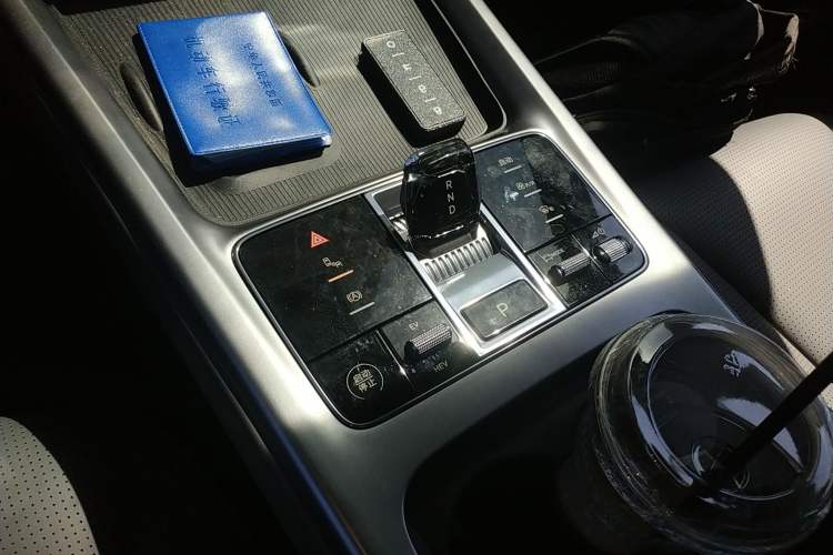 Used BYD Seal 07 DM-i 2025 DM-i 1.5L 125km Elite Model Gear Lever