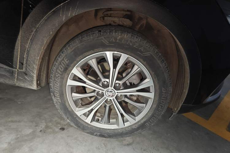 Used Buick Envision 2023 Encore Plus 652T Five-Seat Luxury Model
