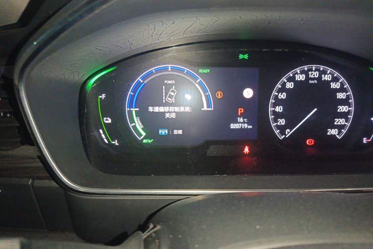 Used Honda Elysion 2022 2.0L eHEV Luxury First Edition Odometer Close Up