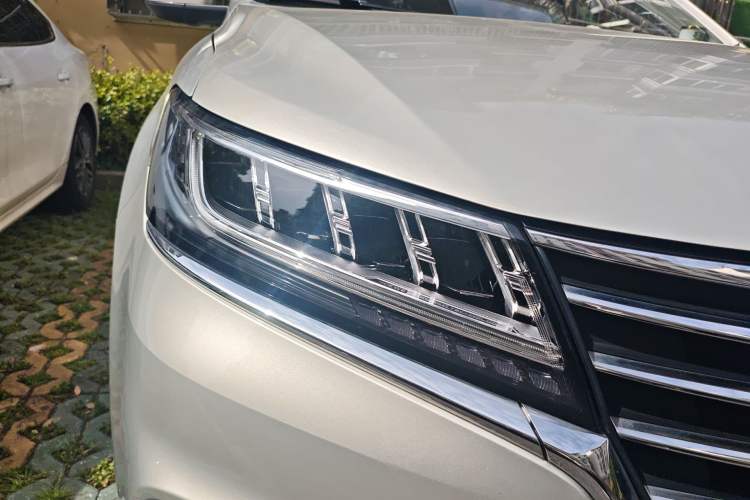 Used Roewe RX5 2020 20T Automatic 4G Connect Superior Flagship Edition
