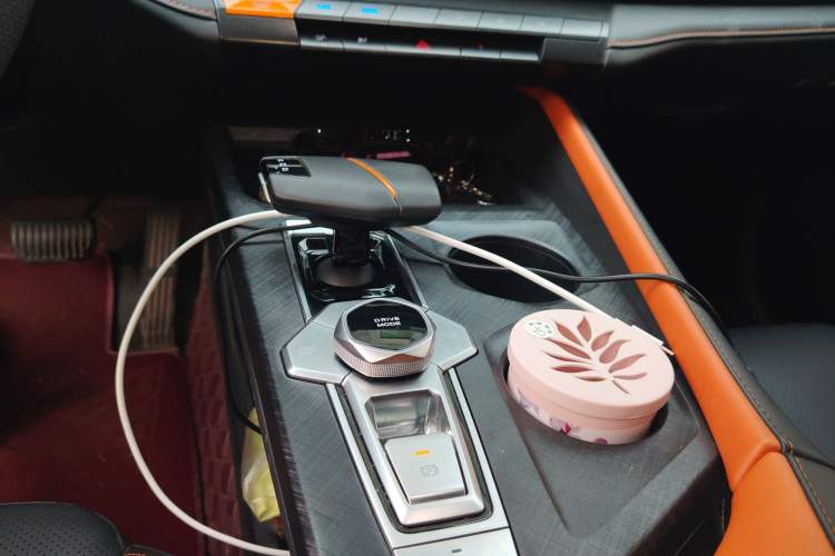 Used CHANGAN UNI-V 2022 1.5T Prestige Version