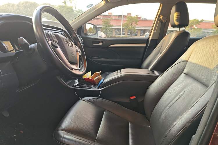 Used Toyota Highlander 2017 2.0T Four-Wheel Drive Luxury Edition 7 Seats
