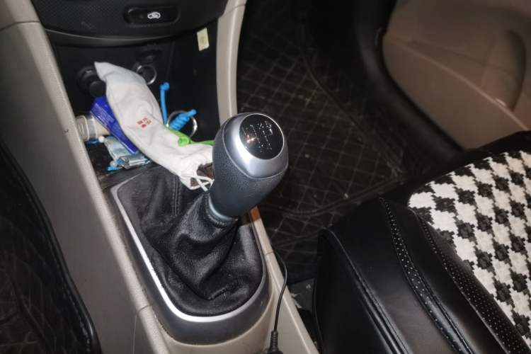 Used Hyundai Verna (older generation) 2014 1.4L Manual Smart GLS Trim