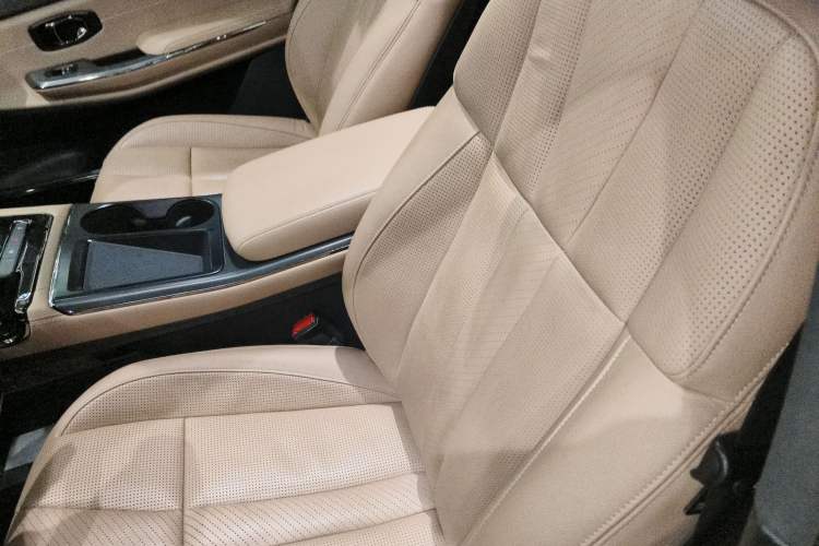 Used Nio ES8 2020 415 km Range 7-Seater Version Left Front Seat