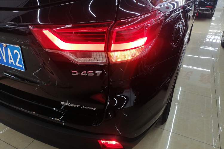 Used Toyota Highlander 2018 2.0T Four-Wheel Drive Prestige Version 7 Seats China V Emission Standard