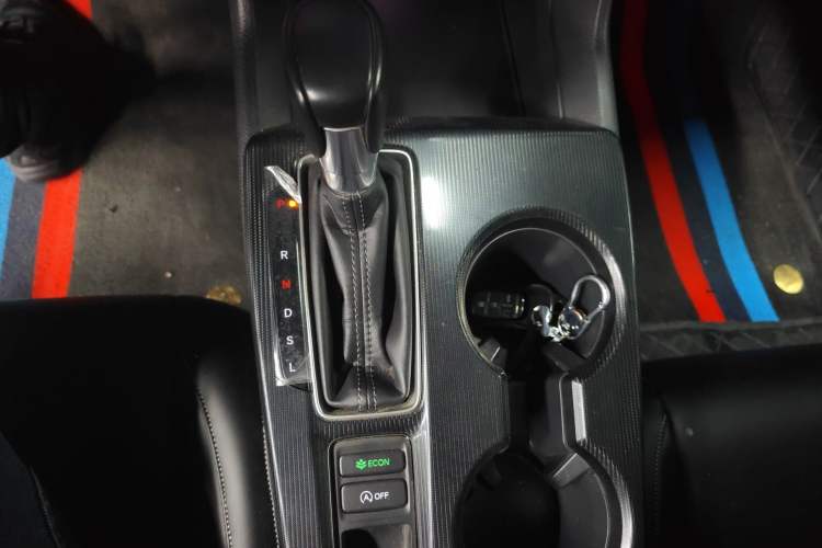 Used Honda Civic 2022 240TURBO CVT Dynamic Edition Gear Lever