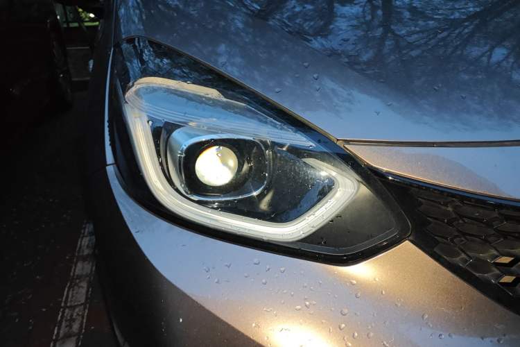 Used Honda LIFE 2021 1.5L CVT SPO-SS Dynamic Edition Right Front Headlight