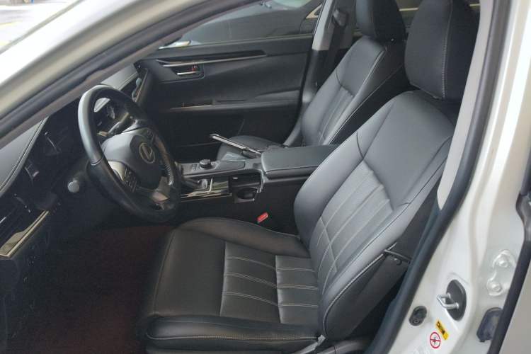 Used Lexus ES 2015 200 Elite Edition Left Front Seat