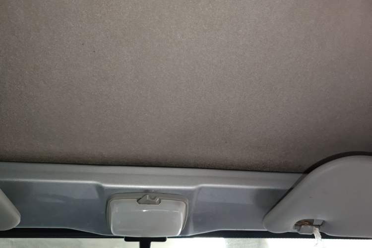 Used Wuling Rongguang New Truck 2019 1.5L Single-Row China VI L3C Headliner