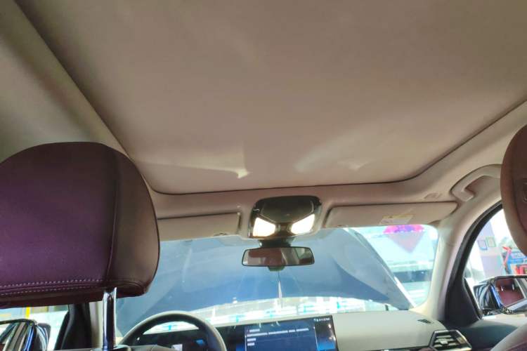 Used BMW i3 2024 eDrive 35 L
