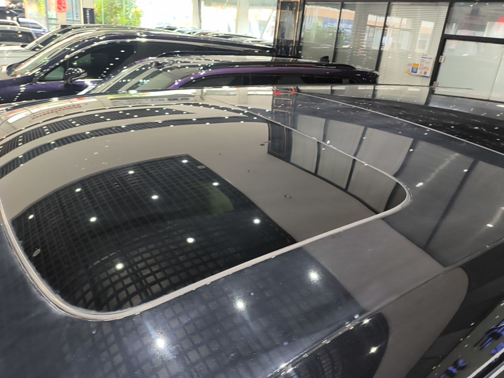Zeekr 009 2024 7-Seater Walk-Through Version Four-Wheel Drive 108 kWh — снимка 7