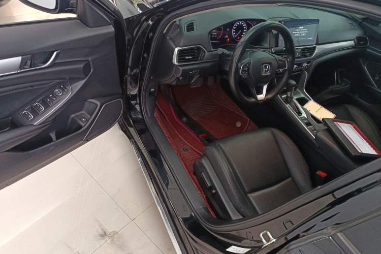 Used Honda Accord 2022 260TURBO Luxury Edition Driver Seat